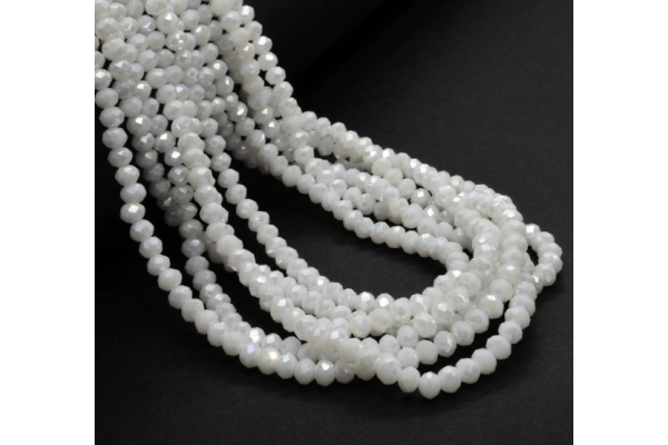 Скляні намистини рондель, білий райдужний, 4х3 мм (низка  40 см)