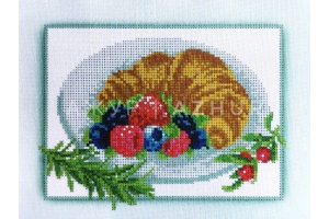 Схема для вишивання бісером "Круасан з ягодами"