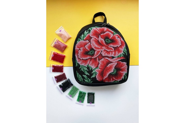 Заготовка для вишивання бісером рюкзака "Маки" 706